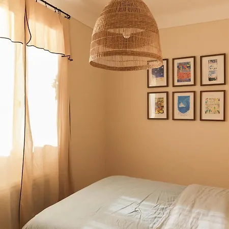 Unique! Au Centre Historique With 2 Bedrooms And Terrace Apartment *